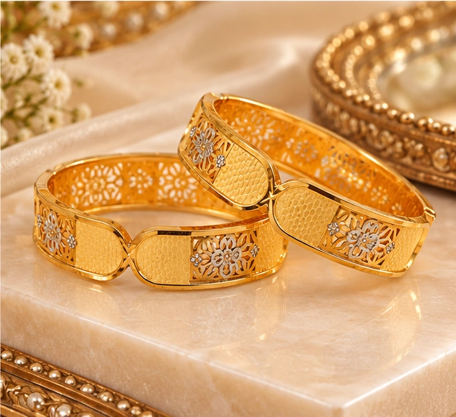 Royal Bangle 004 view 2